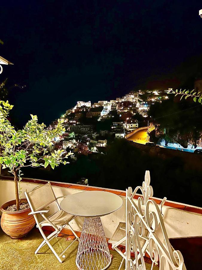 Santiago Vacation Home In Positano Exterior photo